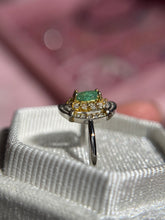 Cargar imagen en el visor de la galería, Anillo Esmeralda