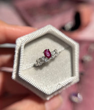 Cargar imagen en el visor de la galería, Anillo Rubí