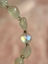 Cargar imagen en el visor de la galería, Pulsera Ajustable Piedra Luna 🌈