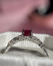 Cargar imagen en el visor de la galería, Anillo Rubí