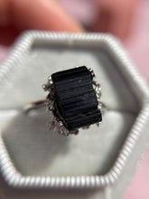 Cargar imagen en el visor de la galería, Anillos Turmalina negra