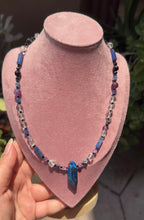Cargar imagen en el visor de la galería, Collar Aura Titanio