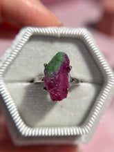 Cargar imagen en el visor de la galería, Anillo Rubí - Zoisita