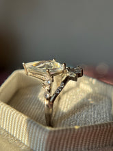 Cargar imagen en el visor de la galería, Anillo Cuarzo Aura Ángel (Plata .925)