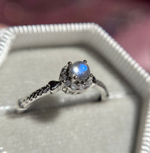 Cargar imagen en el visor de la galería, Anillos Piedra Luna