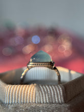 Cargar imagen en el visor de la galería, Anillo Pirámide Aguamarina (Plata .925)