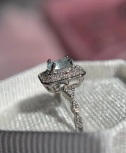 Cargar imagen en el visor de la galería, Anillos Aguamarina