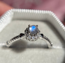 Cargar imagen en el visor de la galería, Anillos Piedra Luna
