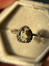 Cargar imagen en el visor de la galería, Anillo gota Prasiolita (Plata .925)