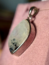 Cargar imagen en el visor de la galería, Dijes Piedra Luna (Plata .925)