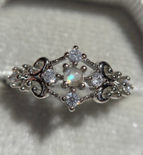 Cargar imagen en el visor de la galería, Anillos Piedra Luna