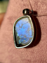 Cargar imagen en el visor de la galería, Dijes Piedra Luna (Plata .925)
