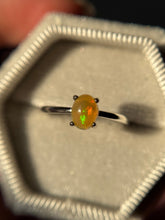 Cargar imagen en el visor de la galería, Anillos Ópalo Etíope (Plata .925)