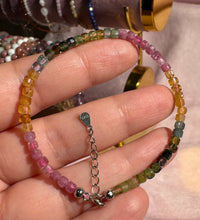 Cargar imagen en el visor de la galería, Pulsera ajustable Plata .925 Turmalina cúbica varios colores