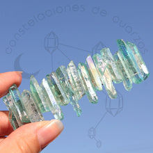 Cargar imagen en el visor de la galería, Broche con Cuarzos Aura