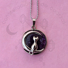 Cargar imagen en el visor de la galería, Collar con Dije de Gato y Media Luna