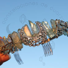 Cargar imagen en el visor de la galería, Coronas y Tiaras con Cuarzos