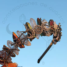 Cargar imagen en el visor de la galería, Coronas y Tiaras con Cuarzos