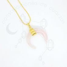 Cargar imagen en el visor de la galería, Collar Media Luna de Cuarzo