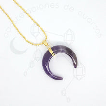 Cargar imagen en el visor de la galería, Collar Media Luna de Cuarzo