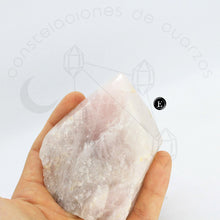 Cargar imagen en el visor de la galería, Punta Semipulida de Cuarzo Rosa