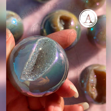 Cargar imagen en el visor de la galería, Esfera de Ágata Aura Ángel