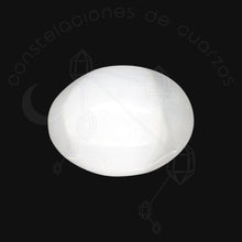Cargar imagen en el visor de la galería, Palm Stone de Selenita