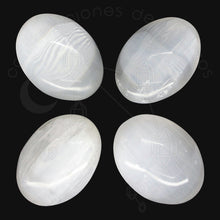 Cargar imagen en el visor de la galería, Palm Stone de Selenita