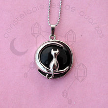 Cargar imagen en el visor de la galería, Collar con Dije de Gato y Media Luna