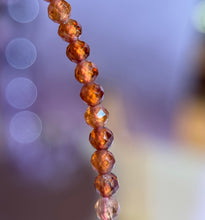 Cargar imagen en el visor de la galería, Pulsera Ajustable piedra facetada (Piedras variadas)
