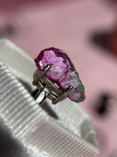 Cargar imagen en el visor de la galería, Anillo Rubí - Zoisita
