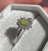 Cargar imagen en el visor de la galería, Anillos Ópalo Etíope

