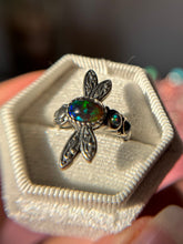 Cargar imagen en el visor de la galería, Anillo Libélula Ópalo negro (Plata .925)
