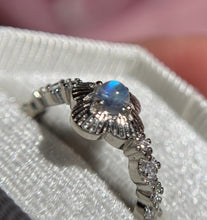 Cargar imagen en el visor de la galería, Anillos Piedra Luna
