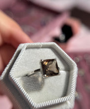Cargar imagen en el visor de la galería, Anillos Cuarzo Ahumado
