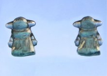 Cargar imagen en el visor de la galería, Figura Mini de Fluorita Arcoíris
