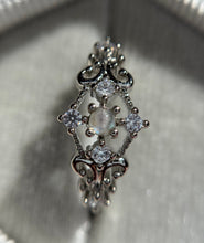 Cargar imagen en el visor de la galería, Anillos Piedra Luna
