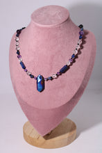 Cargar imagen en el visor de la galería, Collar Aura Titanio
