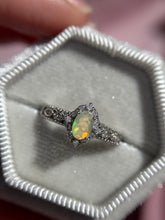 Cargar imagen en el visor de la galería, Anillos Ópalo Etíope
