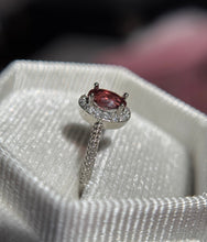 Cargar imagen en el visor de la galería, Anillos Granate
