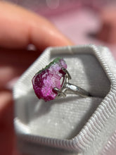 Cargar imagen en el visor de la galería, Anillo Rubí - Zoisita
