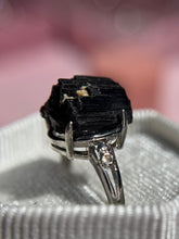 Cargar imagen en el visor de la galería, Anillos Turmalina negra
