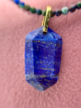Cargar imagen en el visor de la galería, Dijes de distintos minerales con  incrustación de zirconia

