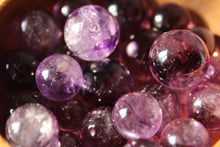 Cargar imagen en el visor de la galería, Esferas de Amatista
