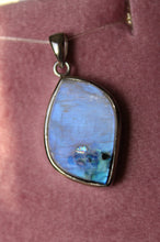 Cargar imagen en el visor de la galería, Dijes Piedra Luna (Plata .925)
