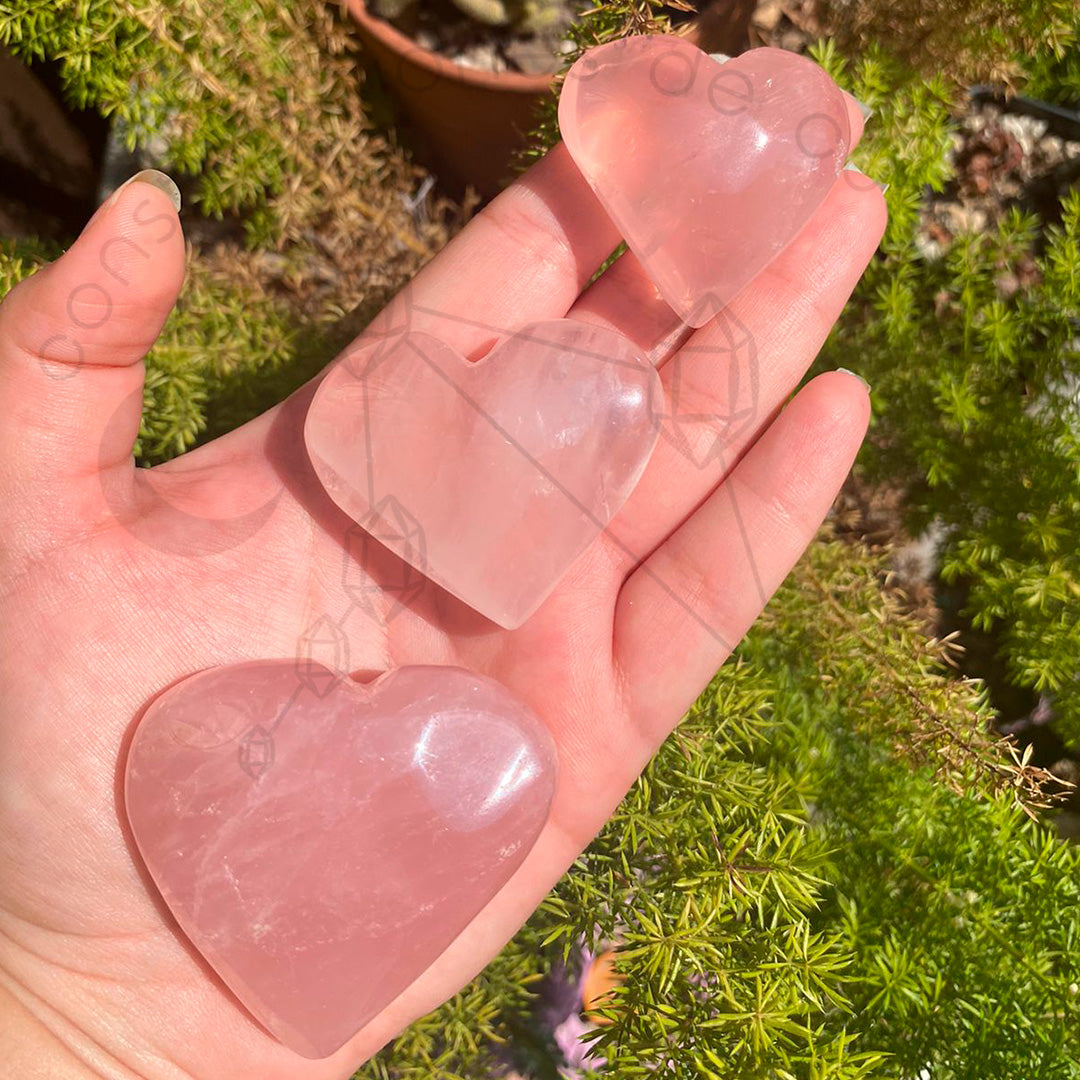 Corazón de Cuarzo Rosa – Constelaciones de Cuarzos